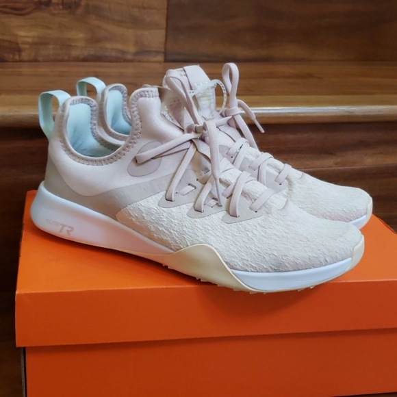 foundation elite training sneaker